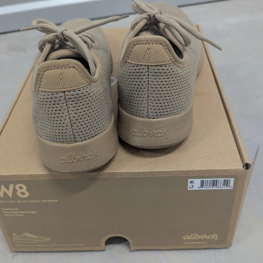 Allbirds Men's Tan Sneakers - Picture 4 of 5